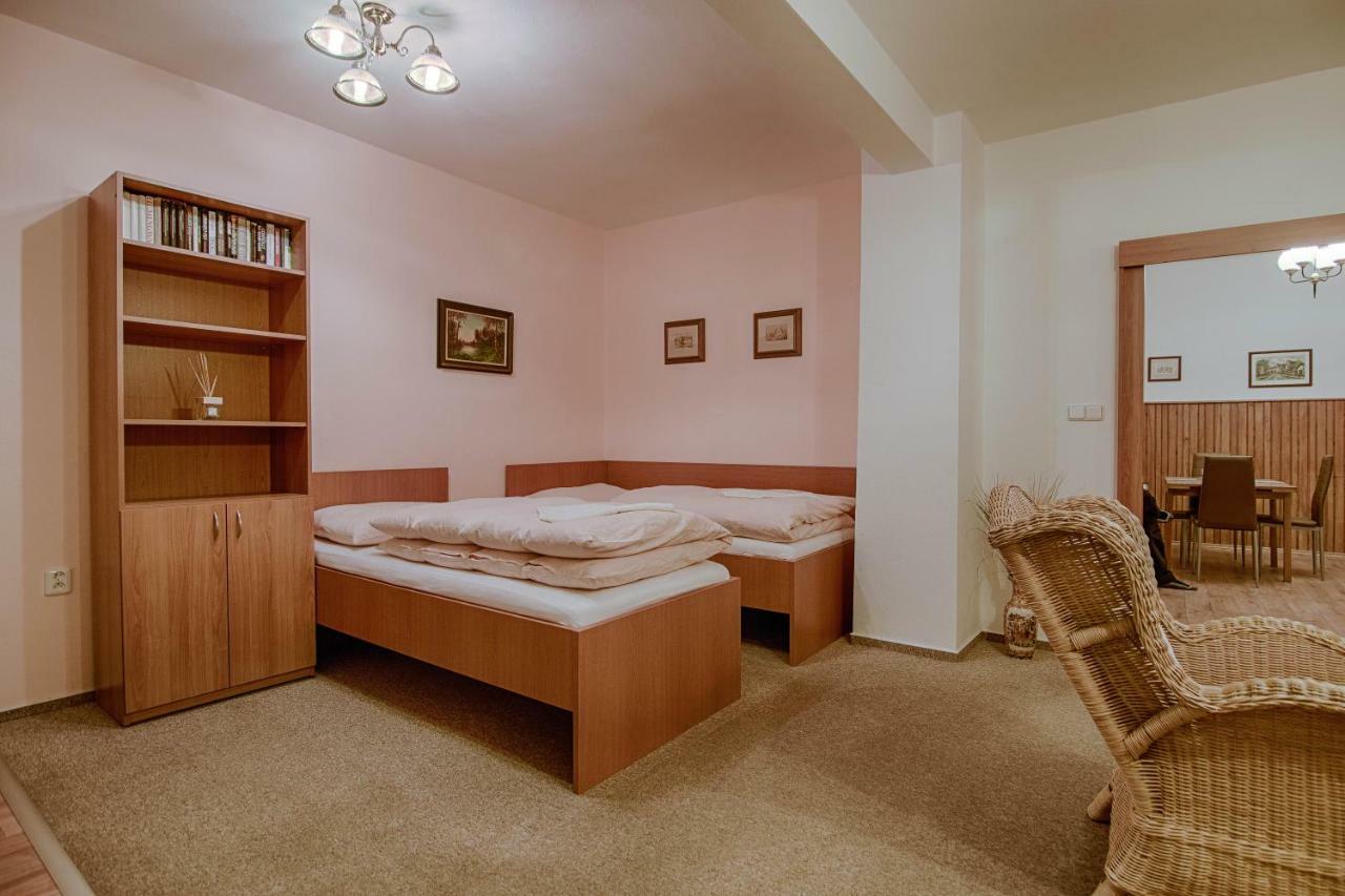 Appartement Pod Svatym Kopeckem à Mikulov Extérieur photo